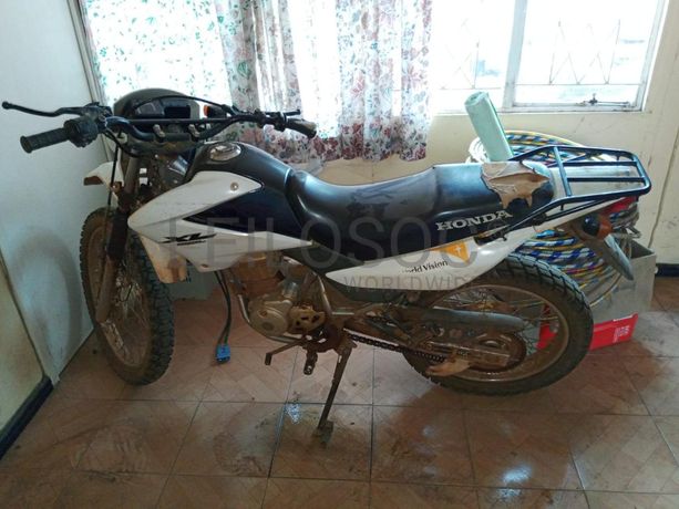Honda XL125 ·