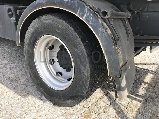 Renault 280DXI · Grua Fassi