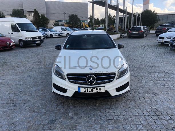 Mercedes-Benz A 180CDI · Ano 2015