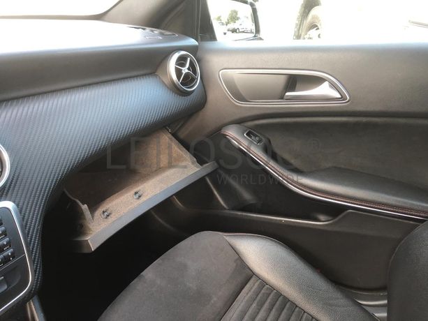 Mercedes-Benz A 180CDI · Ano 2015