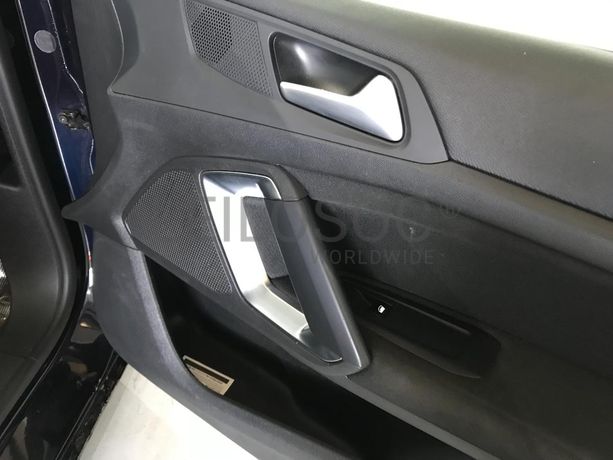 Peugeot 308 1.6 Blue HDI · Ano 2015