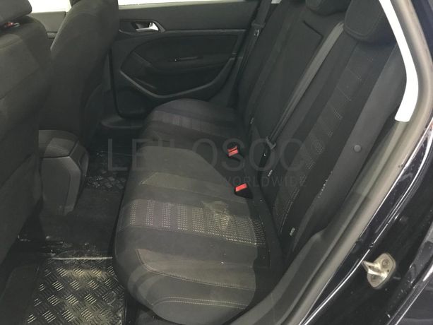 Peugeot 308 1.6 Blue HDI · Ano 2015