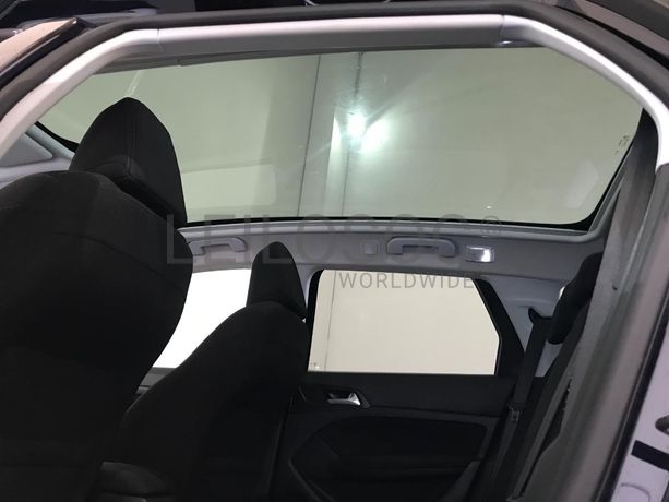 Peugeot 308 1.6 Blue HDI · Ano 2015