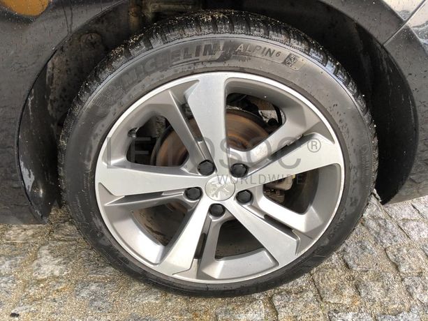 Peugeot 308 · Ano 2015