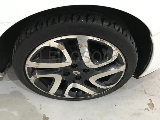 Renault Clio 1.5 DCI · Ano 2016