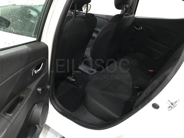 Renault Clio 1.5 DCI · Ano 2016