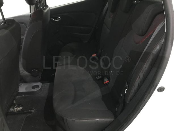 Renault Clio 1.5 DCI · Ano 2016