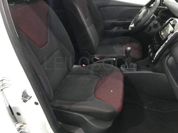 Renault Clio 1.5 DCI · Ano 2016
