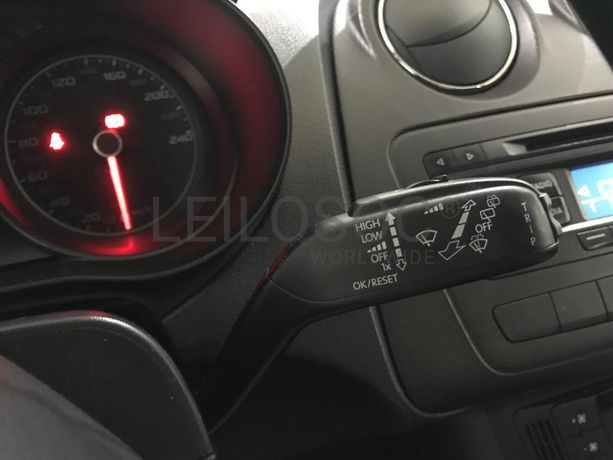 Seat Ibiza 1.2 TDI · Ano 2014