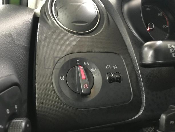 Seat Ibiza 1.2 TDI · Ano 2014