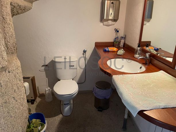 Moradia V6 · Almeida, Guarda