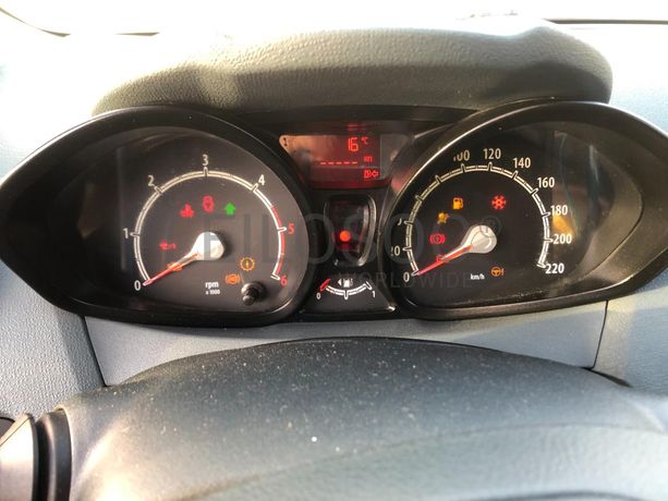 Ford Fiesta 1.4 TDCi · Ano 2010