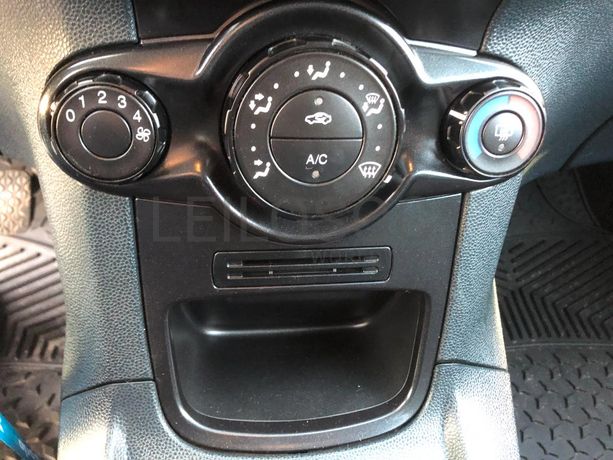 Ford Fiesta 1.4 TDCi · Ano 2010