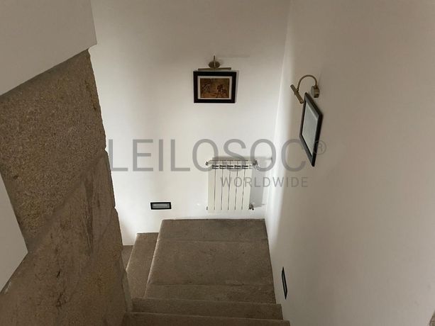 Moradia V6 · Almeida, Guarda