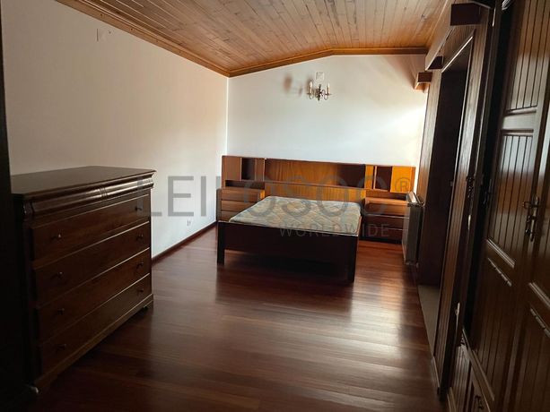 Moradia V4 · Almeida, Guarda