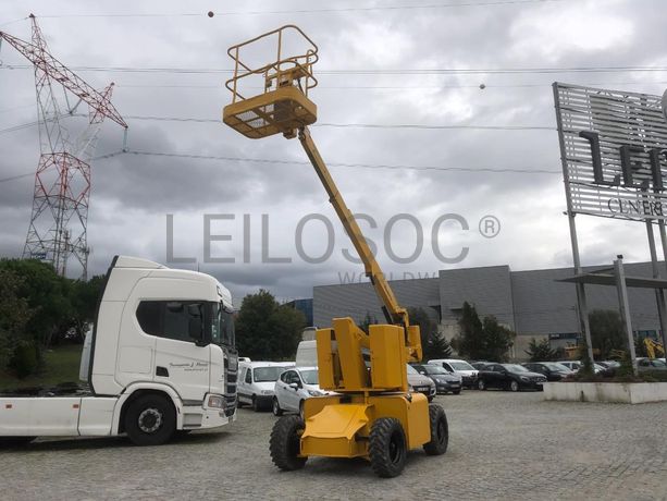 Plataforma Elevatória Haulotte HA12DE