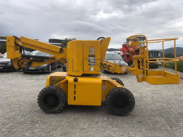 Plataforma Elevatória Haulotte HA12DE