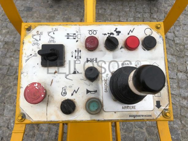 Plataforma Elevatória Haulotte HA12DE