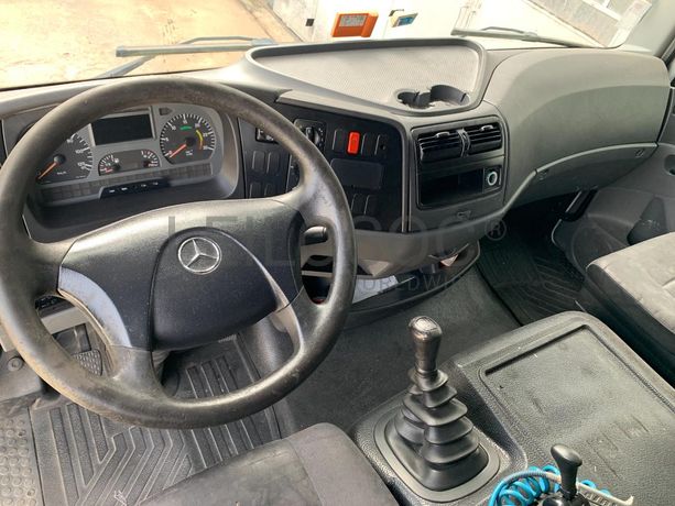 Mercedes-Benz Atego 815