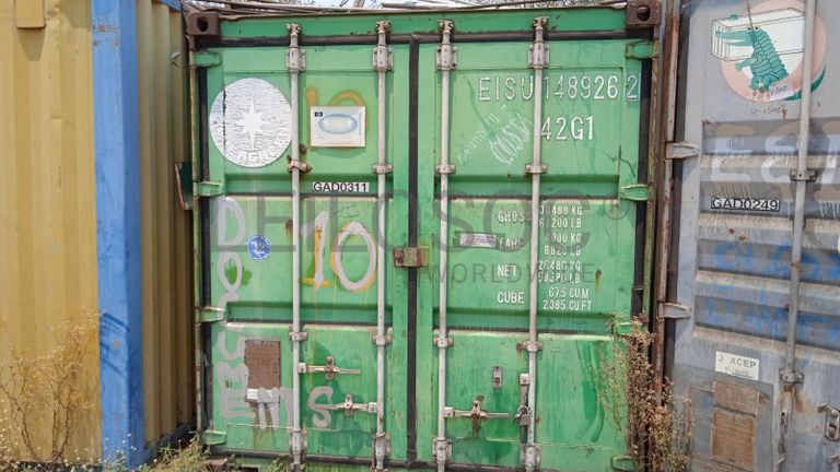 Pranchas metálicas + Mobiliario de escritorio + Mobiliário de escritório + Mobiliário de escritório + Armários metálicos + Mobiliário de escritório + Mobiliário de escritório + Mobiliário de escritório + Mobiliário de escritório + Ar Condicionado + Mobiliário de escritório + Diversos + Diversos + Pastas de arquivo + Contentor de 40P ·