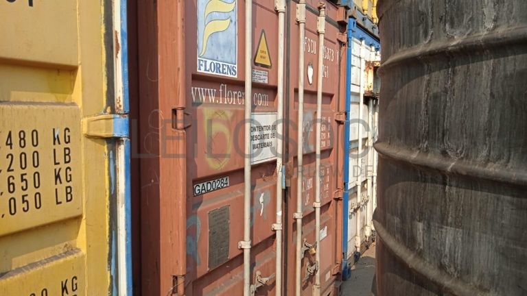 Diversos + Rebarbadeiras   + Diversos + Diversos + Rebarbadeiras + Furadeira + Diversos + Braçadeiras + Torque Wreck + Radiadores + Diversos + Diversos + Diversos + Diversos + Diversos + Diversos + Diversos + Diversos + Contentor de 40P ·