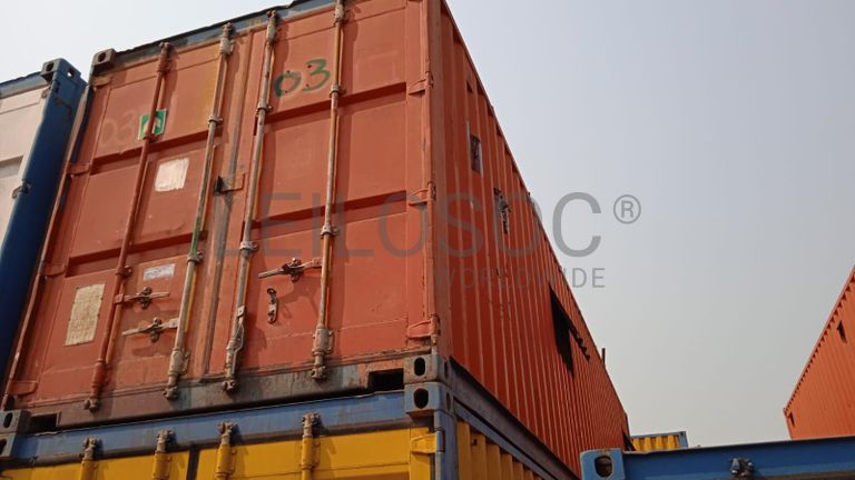 Diversos + Diversos + Rolo de fita + Diversos + Papel higiénico   + Diversos + Diversos + Diversos + Diversos + Diversos + Tinta dulux + Diversos + Placas de sinalização   + Contentor de 40P ·