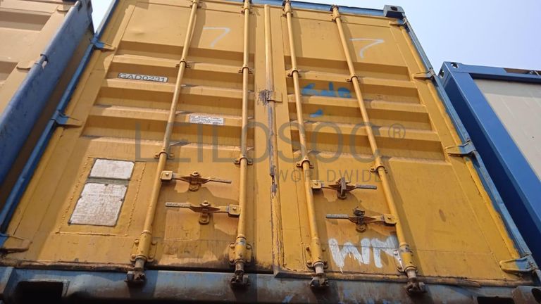 Máquina de soldar tubos pVC + Máquina de soldar tubos PVC   + Compressor de Ar   + Bombas de água  + Macaco hidráulico + Rolos de Arrame   + Aventais de couro  + Diversos + Diversos + Cabos Hidráulicos + Diversos + Diversos + Mobiliário + Diversos + Diversos + Contentor de 40P ·