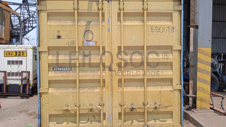 Máquinas teste da carga   + Radiadores + Motor + Caixa de velocidade + Veios de transmissão, + Diversos + Contentor de 40P ·