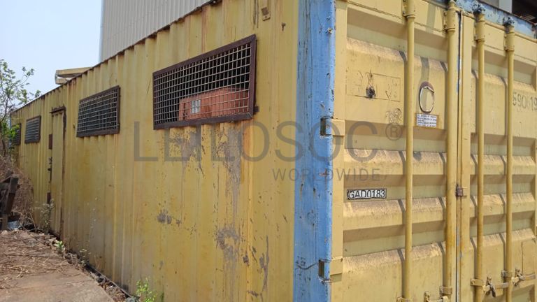 Máquinas teste da carga   + Radiadores + Motor + Caixa de velocidade + Veios de transmissão, + Diversos + Contentor de 40P ·