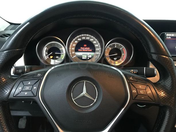 Mercedes-Benz E300 Blue Tec Híbrido 2.2 · Ano 2014