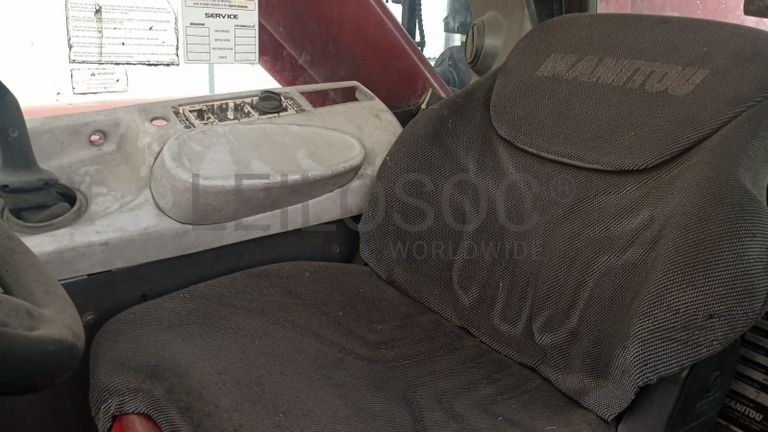 Empilhador Telescópico  MANITOU MHT 10210 ·