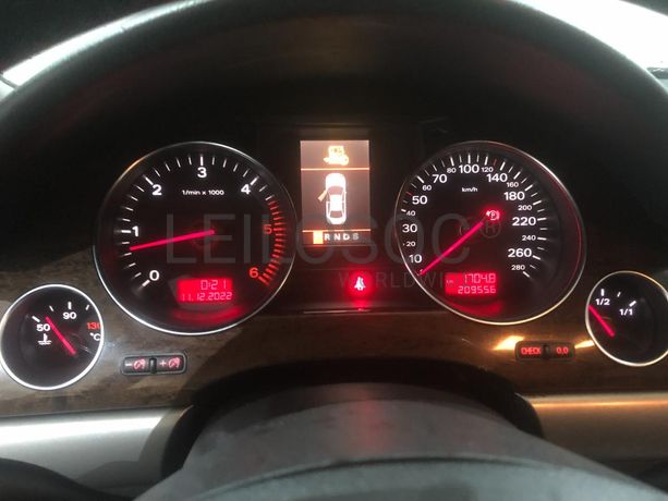 Audi A8 3.0 TDI · Ano 2006