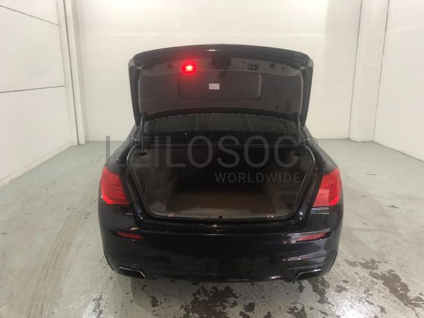 BMW 740 D · Ano 2011