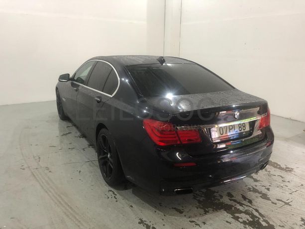 BMW 740 D · Ano 2011