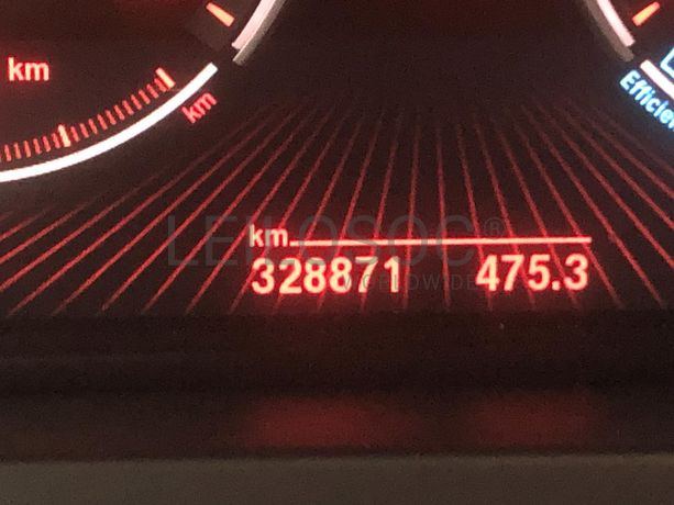 BMW 740 D · Ano 2011