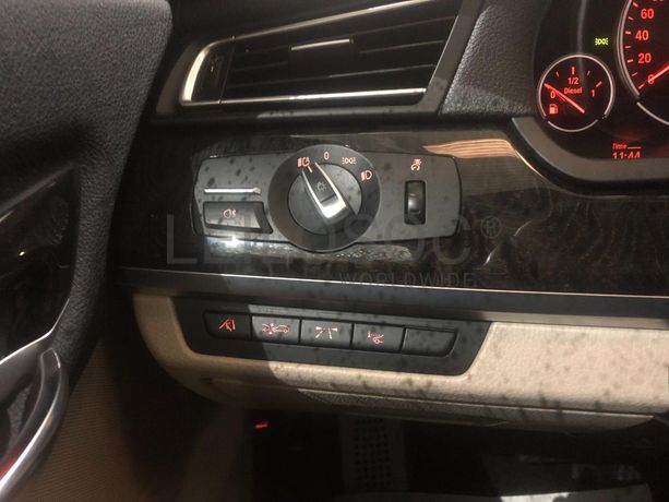 BMW 740 D · Ano 2011