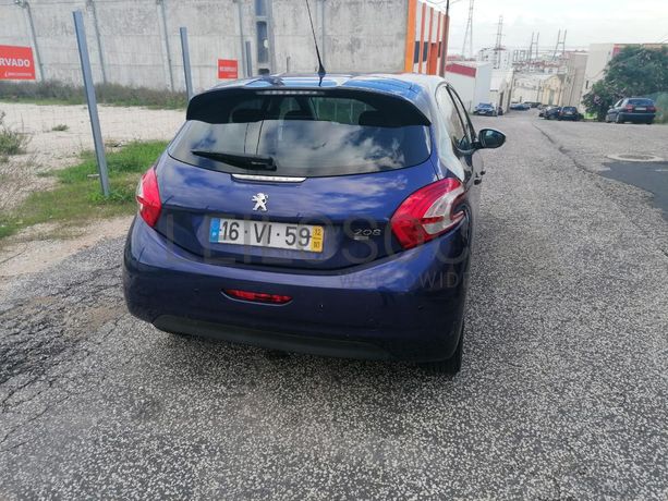 Peugeot 208 1.4HDI · Ano 2012