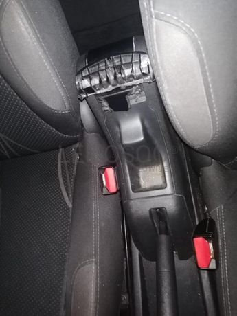 Peugeot 208 1.4HDI · Ano 2012