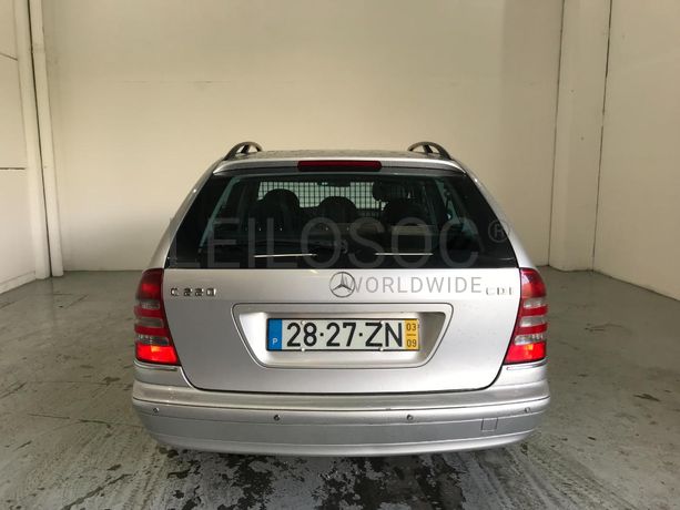 Mercedes-Benz C220 CDI 2.2 · Ano 2003