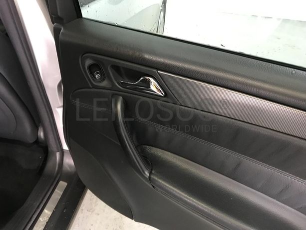 Mercedes-Benz C220 CDI 2.2 · Ano 2003