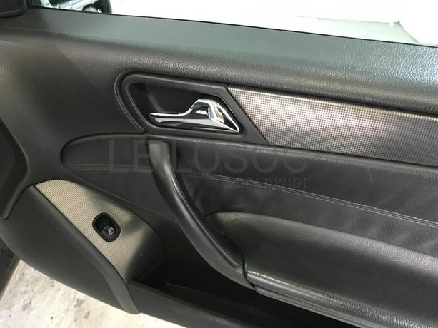 Mercedes-Benz C220 CDI 2.2 · Ano 2003