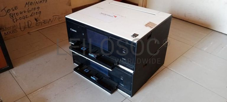 Material Informático ·