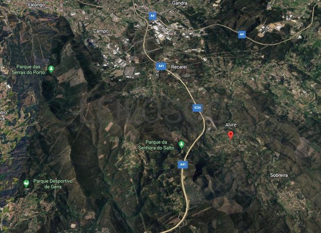 1/2 de Terreno · Paredes