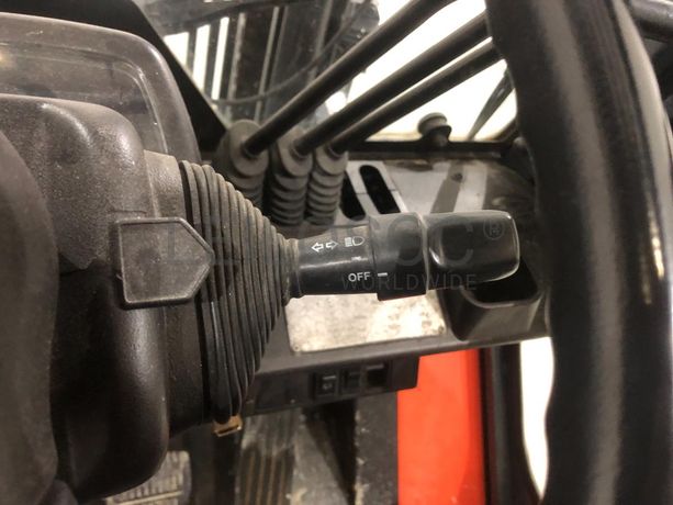 Empilhador Toyota 3000Kg · Ano 2000