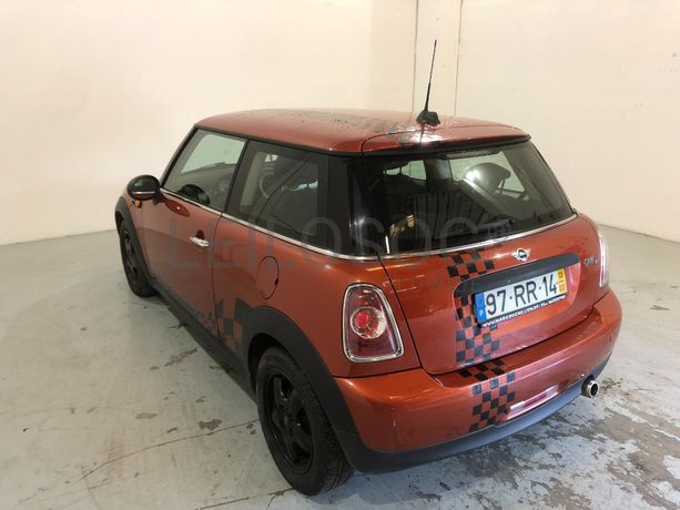 Mini Cooper 1.6D · Ano 2013