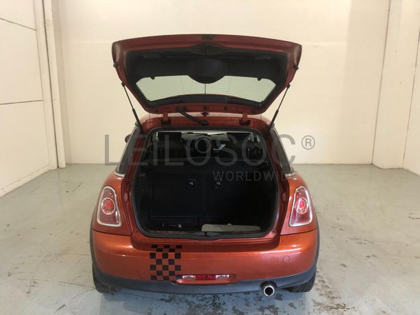 Mini Cooper 1.6D · Ano 2013