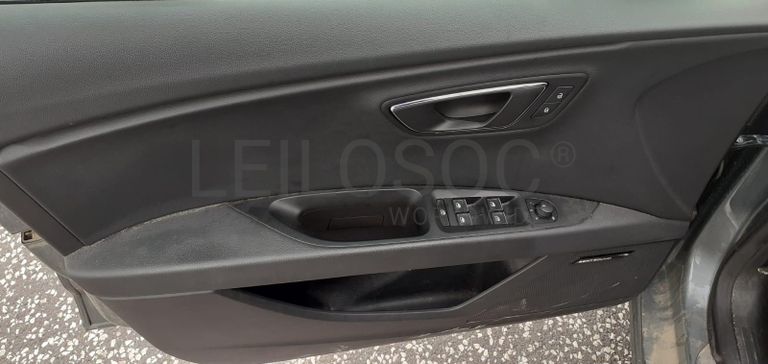 Seat Leon 2.0 TDI · Ano 2015