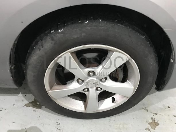 Mazda 3 · Ano 2004