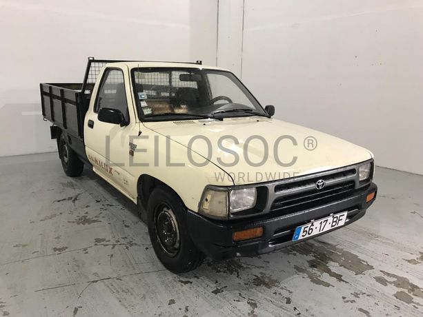 Toyota Hilux 2.4D · Ano 1992