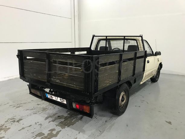 Toyota Hilux 2.4D · Ano 1992